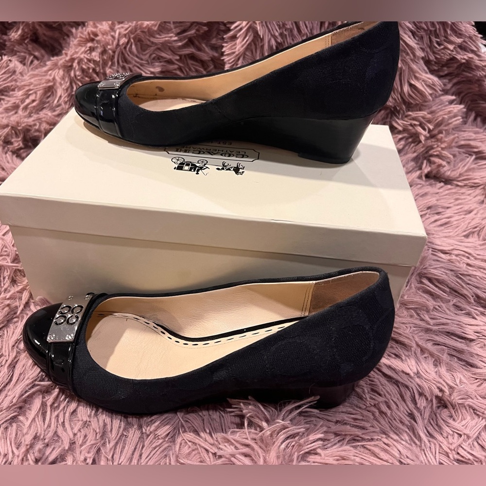 Coach Women’s Wedges - Picture 2 of 6